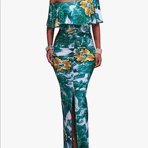 Sexy Maxi dress w/leg split. Open to any offers want it off my hands!